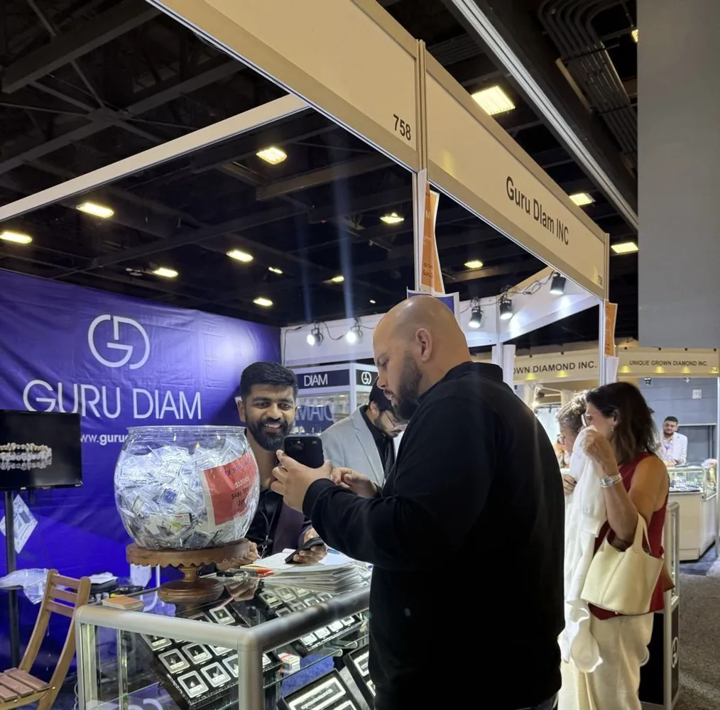 Guru Diam booth, JIS Miami, October 2025