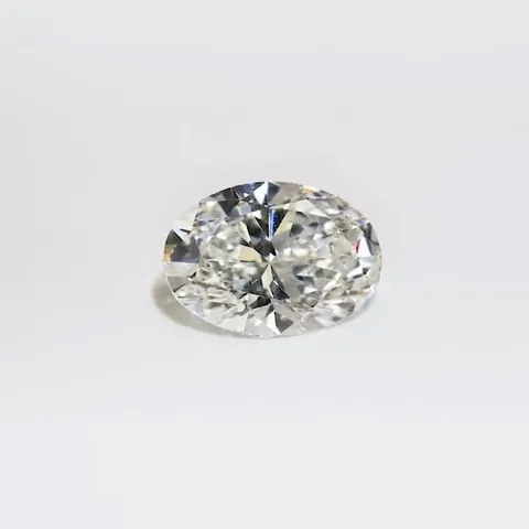 Certified oval lab-grown diamond