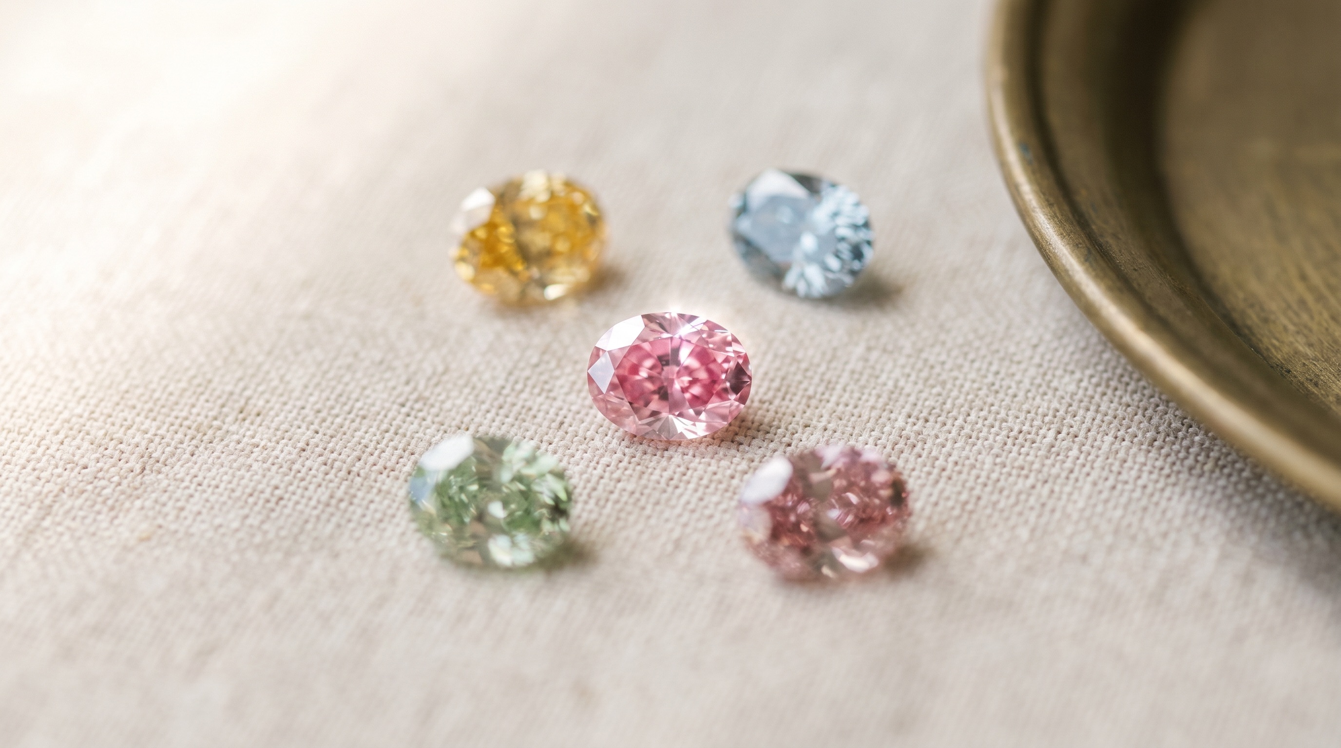 Fancy Color Oval Diamonds Wholesale