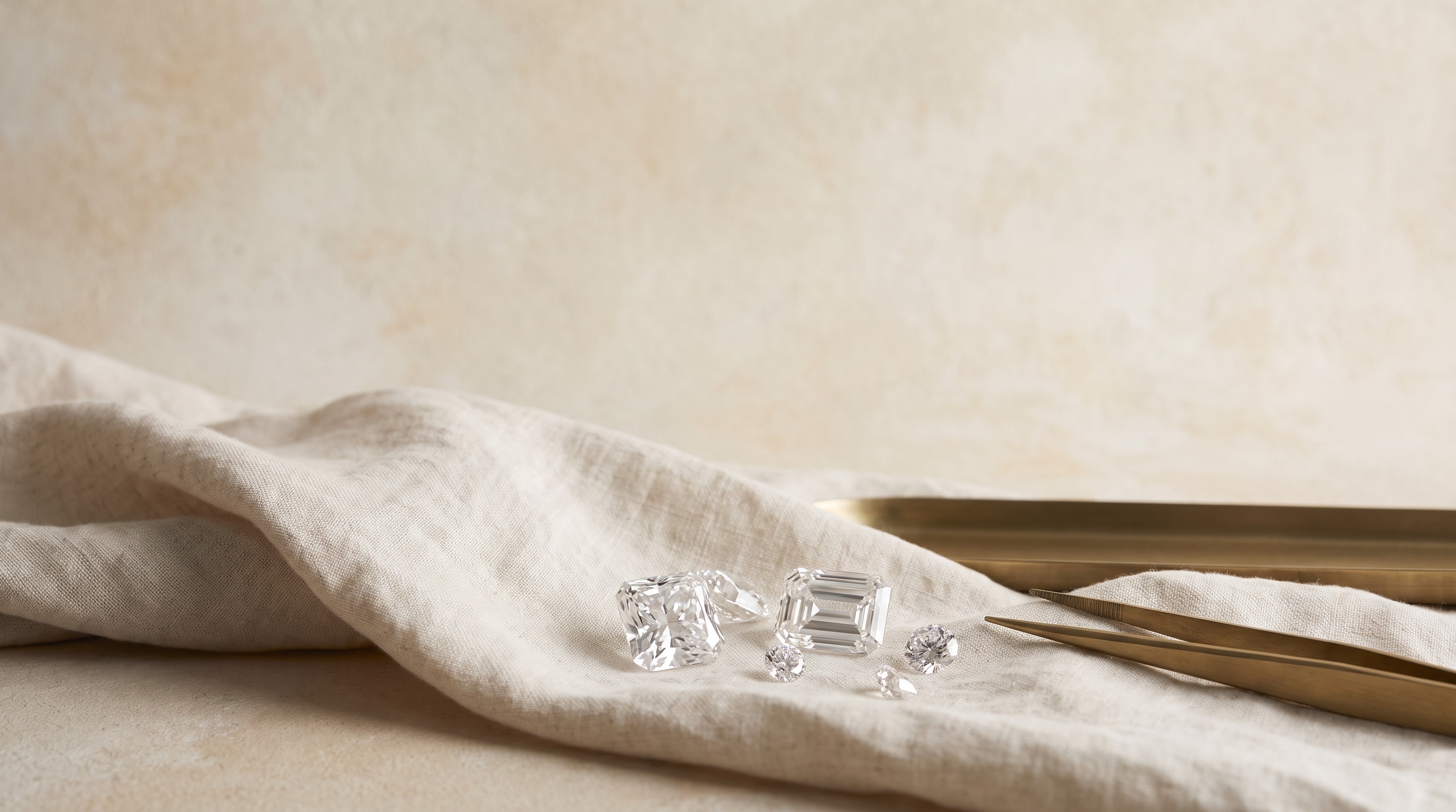 Radiant vs. Emerald Cut Diamond: Buyer's Guide