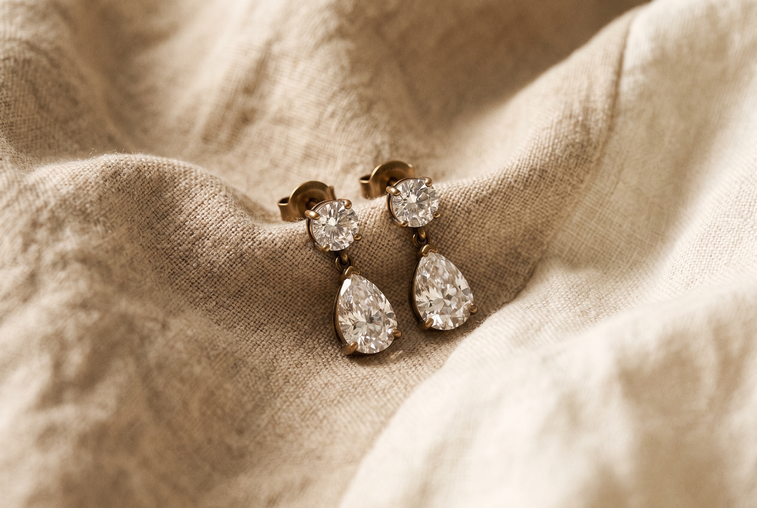 Diamond Drop Earrings: Sourcing Guide