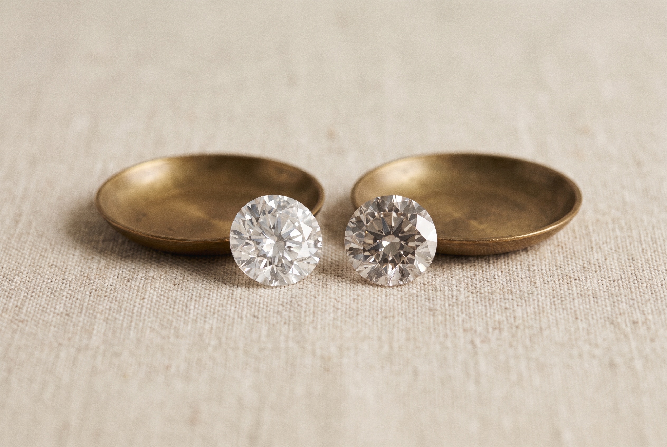 Simulated Diamond vs. Lab-Grown
